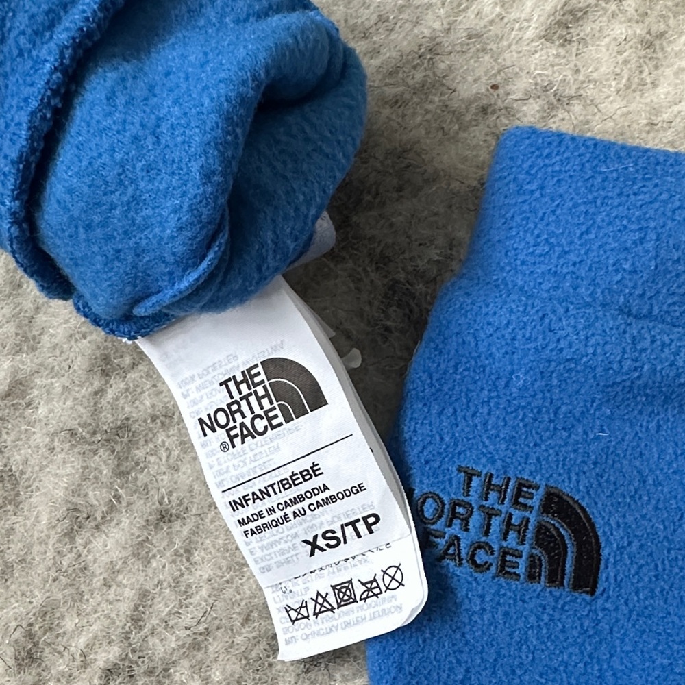The North Face Kids Blue Knit Hat and Mittens - Picture 3 of 3